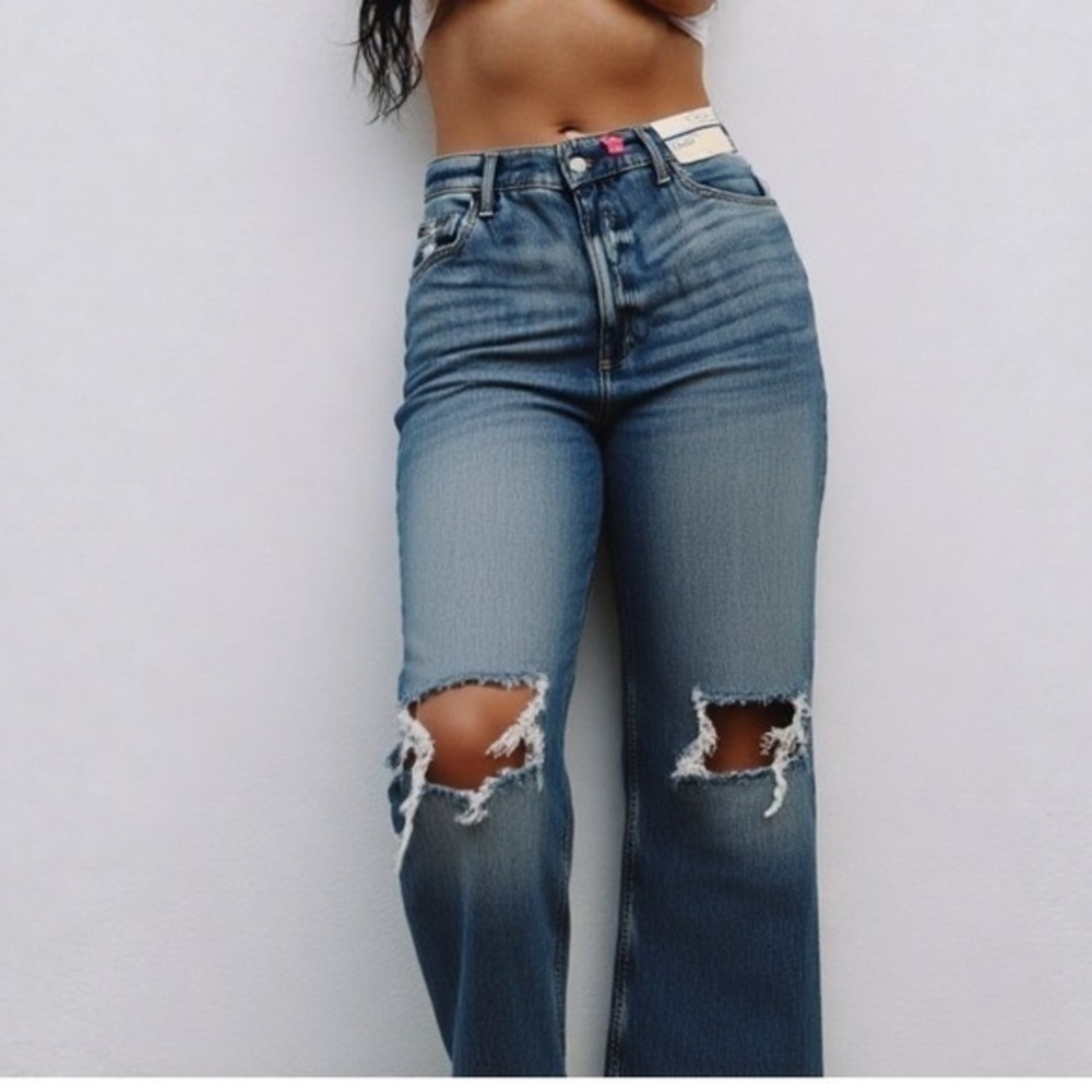 Arizona Jean Co Womens Size 17 plus High Rise 90s AnkleStraigh Jeans Ripped Blue